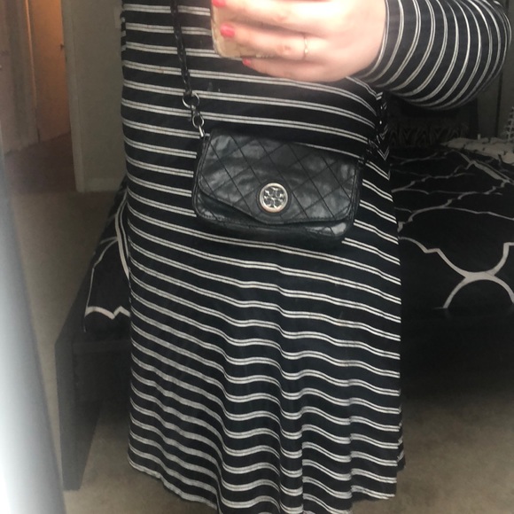 Black Quilted Tory Burch Crossbody - Picture 3 of 4
